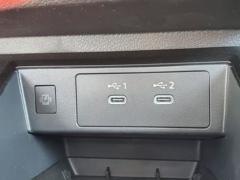 Used 2025 Nissan Kicks SV w/ SV Premium Package image 24