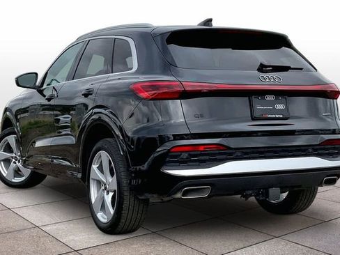 Used 2025 Audi Q5 Premium Plus w/ Premium Plus AWD/4WD image 11