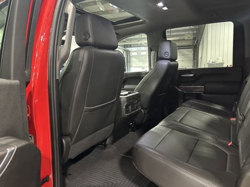 Used 2021 Chevrolet Silverado 2500 LTZ w/ LTZ Convenience Package image 12