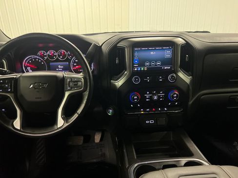 Certified 2022 Chevrolet Silverado 1500 RST AWD/4WD image 17