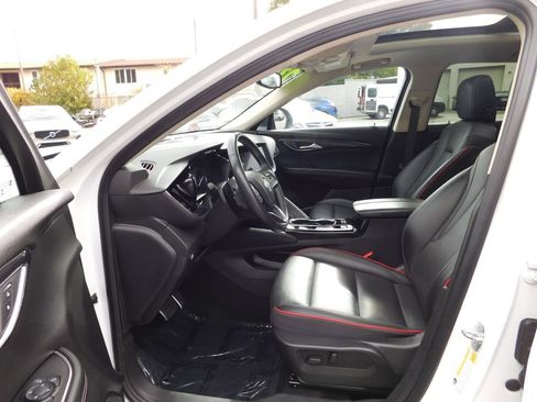 Used 2023 Buick Envision Essence w/ Sport Touring Package image 17