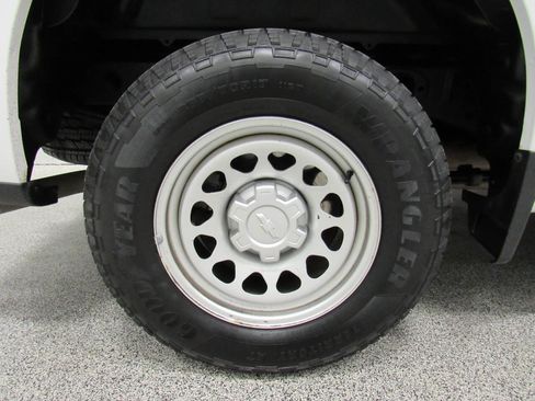 Used 2020 Chevrolet Silverado 1500 W/T w/ WT Value Package image 14