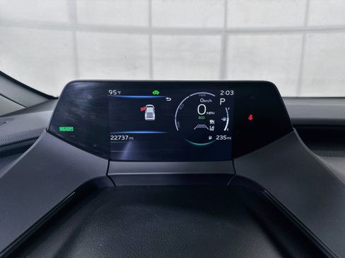 Used 2023 Toyota Prius XLE FWD image 19