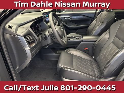 Used 2025 Nissan Rogue Platinum w/ Platinum Premium Package AWD/4WD image 23