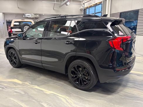 Used 2020 GMC Terrain SLE w/ Driver Convenience Package FWD image 32