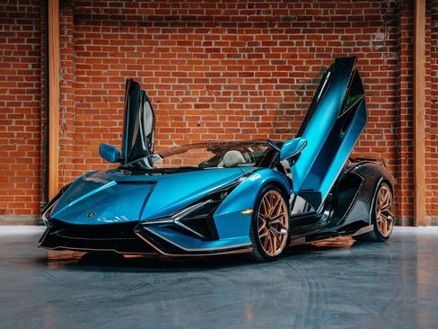 Used 2021 Lamborghini Sian Roadster AWD/4WD image 3