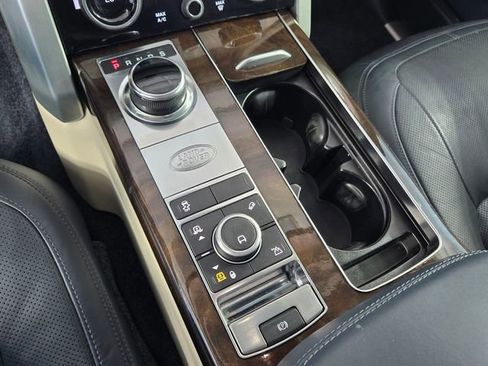 Used 2019 Land Rover Range Rover HSE image 21