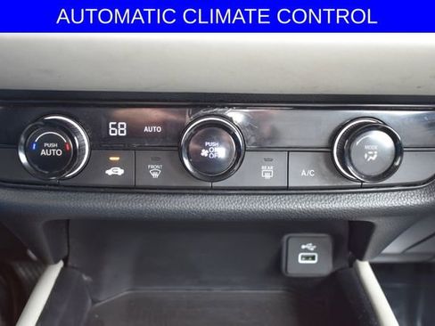 Used 2023 Honda HR-V LX image 5