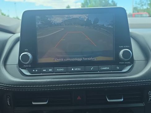 Used 2021 Nissan Rogue S AWD/4WD image 21