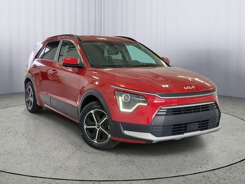 Certified 2023 Kia Niro EX FWD image 1