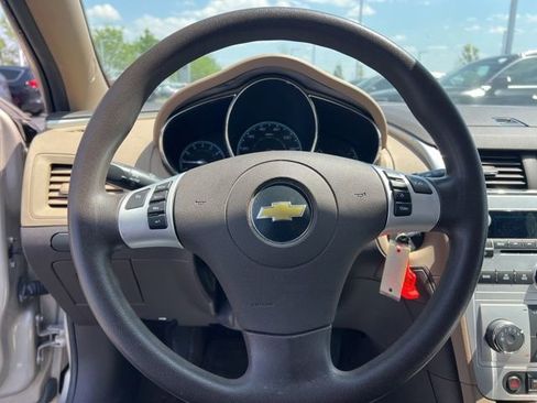 Used 2010 Chevrolet Malibu LS FWD image 13