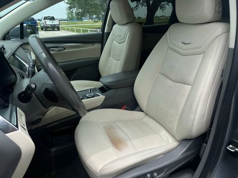 Used 2020 Cadillac XT5 Premium Luxury FWD image 15