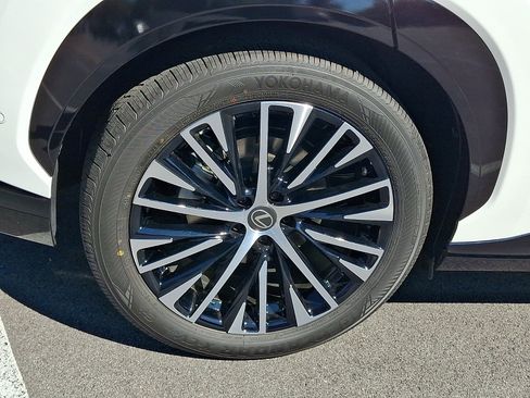 New 2026 Lexus RZ 450e AWD image 5
