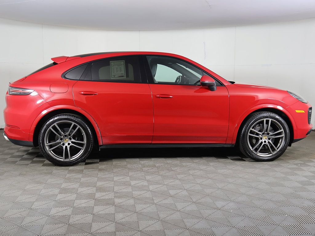 Used 2023 Porsche Cayenne Coupe w/ Towing Package w/o Tow Ball AWD/4WD image 19