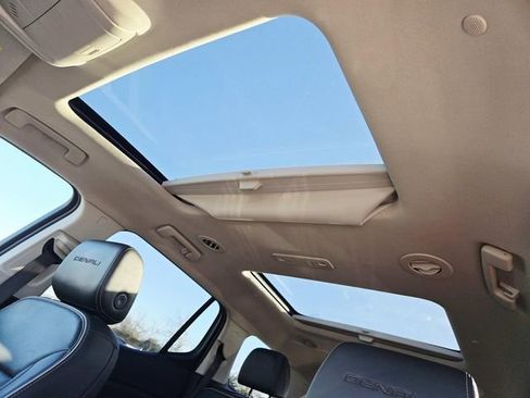 Certified 2023 GMC Acadia Denali w/ Black Diamond Edition image 6