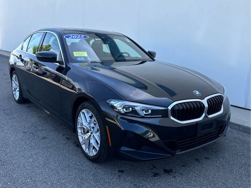 Certified 2025 BMW 330i xDrive Sedan w/ Convenience Package AWD/4WD image 2