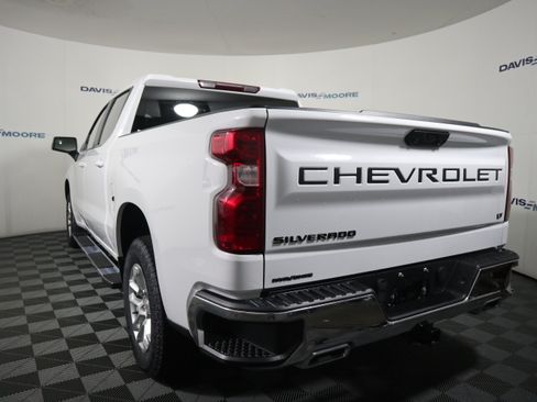 Used 2024 Chevrolet Silverado 1500 LT w/ Z71 Off-Road Package AWD/4WD image 9