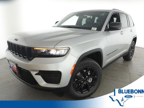 New 2025 Jeep Grand Cherokee Altitude image 1