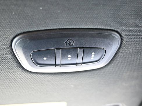 Used 2019 RAM 1500 Laramie RWD image 27