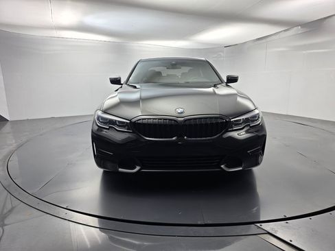 Used 2022 BMW 330i Sedan w/ Driving Assistance Package RWD image 2