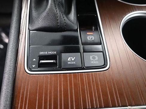 Used 2024 Toyota Sienna LE image 22