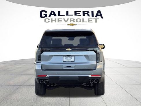 New 2026 Chevrolet Suburban Premier image 6