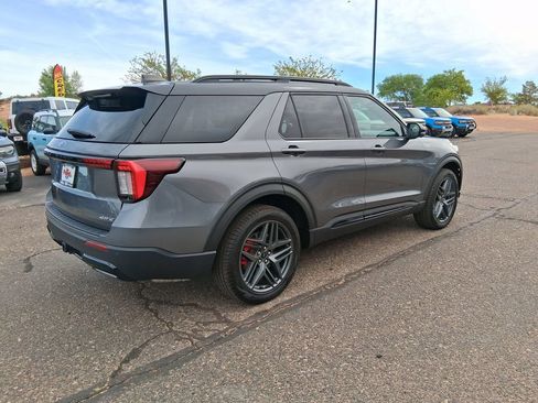 New 2025 Ford Explorer ST-Line w/ Premium Package AWD/4WD image 5