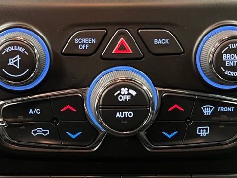 Used 2022 RAM 1500 Classic Warlock AWD/4WD image 34