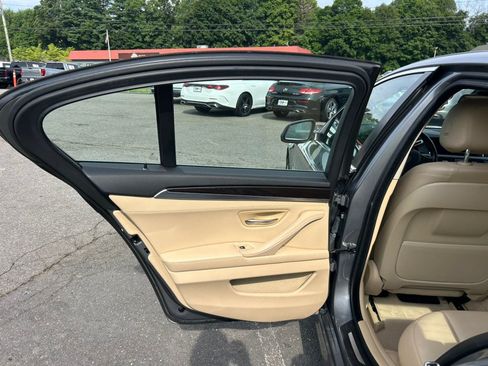 Used 2015 BMW 528i xDrive Sedan AWD/4WD image 17