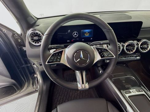Used 2026 Mercedes-Benz GLB 250 4MATIC image 12