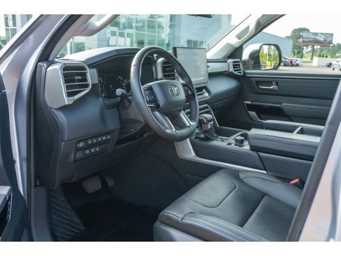 Used 2023 Toyota Tundra Limited AWD/4WD image 11