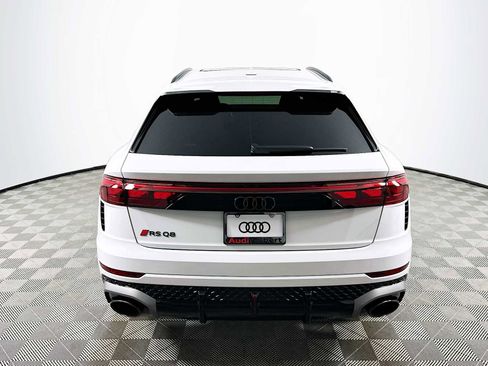 New 2025 Audi RS Q8 performance image 6