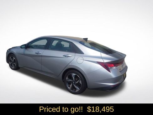 Certified 2023 Hyundai Elantra SEL w/ Convenience Package FWD image 3