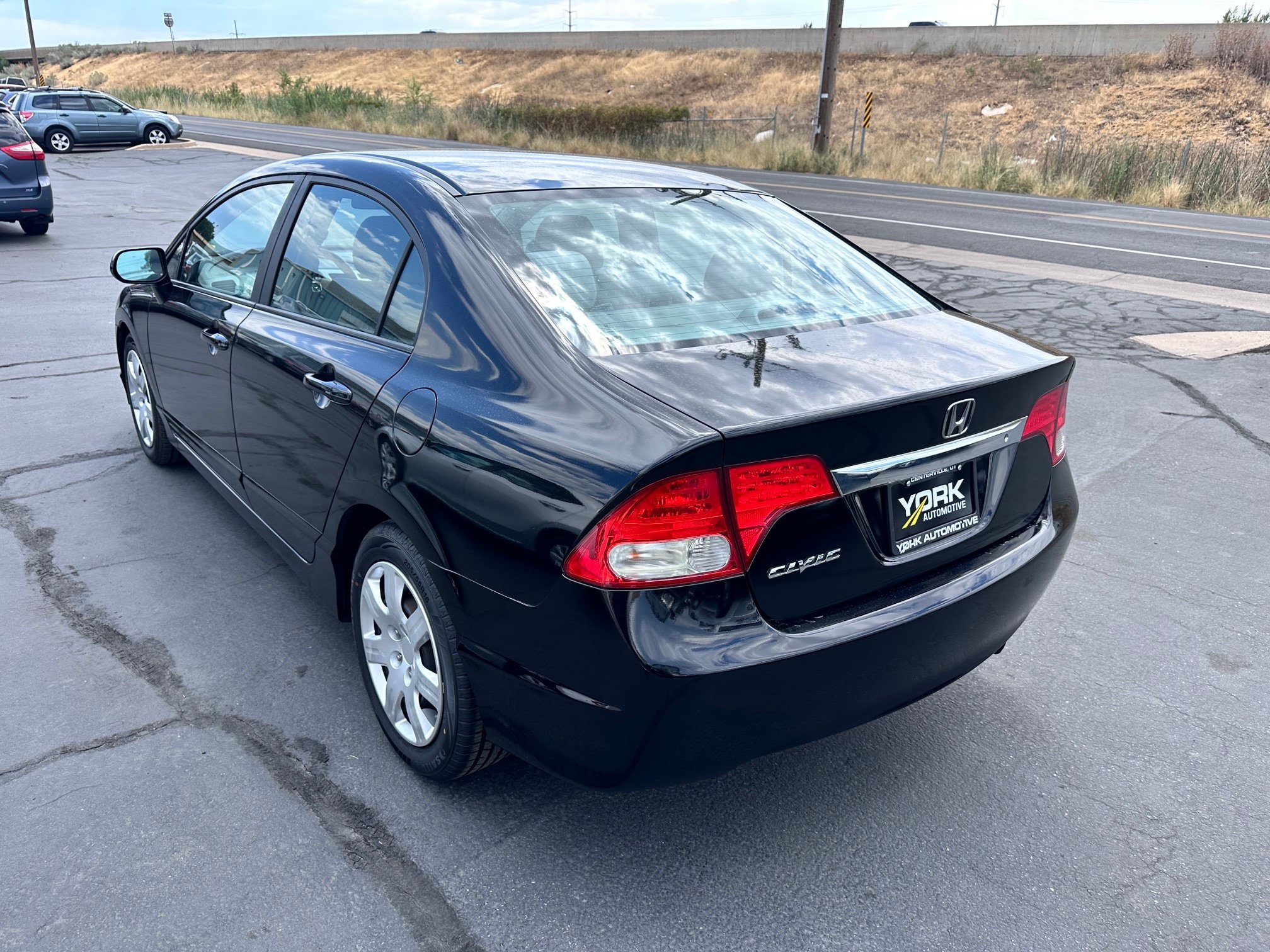 Used 2011 Honda Civic LX image 4