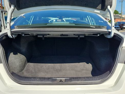 Used 2025 Nissan Altima 2.5 SV FWD image 7