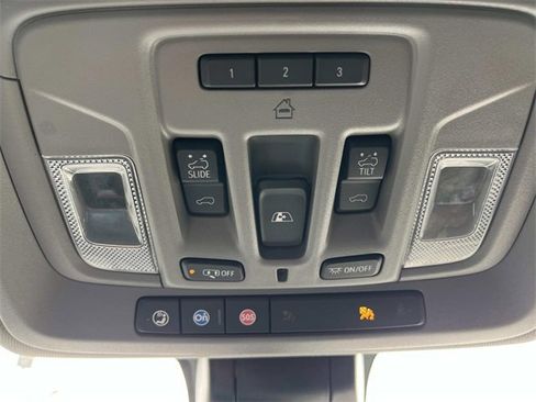 Used 2021 GMC Sierra 2500 Denali w/ Denali Ultimate Package image 38