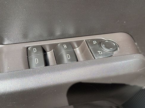 Used 2023 Chevrolet Colorado Trail Boss w/ Advanced Trailering Package AWD/4WD image 15