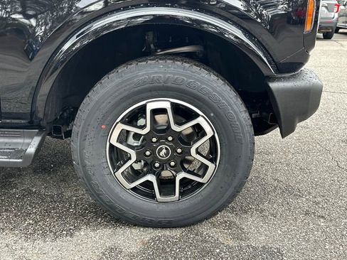 New 2025 Ford Bronco Outer Banks AWD/4WD image 12