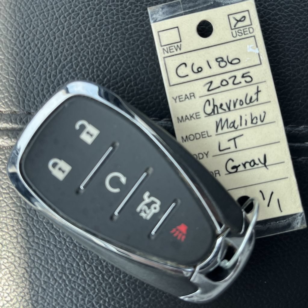 Certified 2025 Chevrolet Malibu LT FWD image 21
