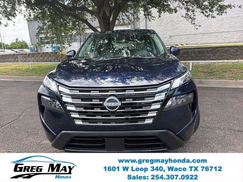 Used 2026 Nissan Rogue SV AWD/4WD image 8