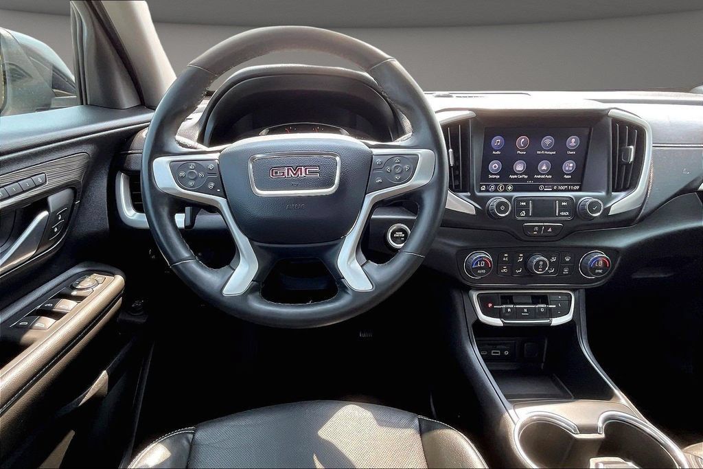 Used 2023 GMC Terrain SLT w/ Elevation Edition FWD image 11