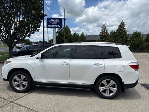 Used 2013 Toyota Highlander Limited FWD image 4