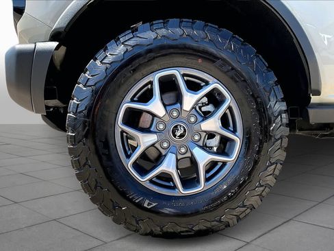 Certified 2025 Ford Bronco Badlands AWD/4WD image 12