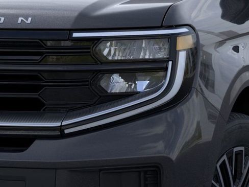 New 2026 Ford Expedition Platinum image 18