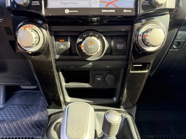 Used 2023 Toyota 4Runner TRD Off-Road Premium w/ Off Road Premium Plus Package AWD/4WD image 20