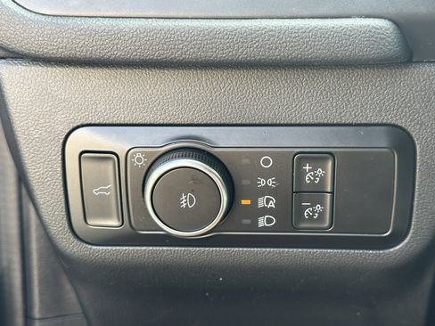 Used 2022 Ford Escape SEL image 32