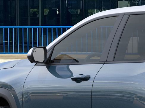 New 2026 Chevrolet Equinox LT image 12