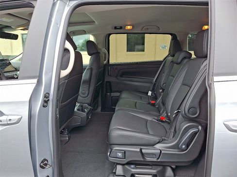 New 2026 Honda Odyssey EX-L image 5