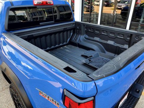Used 2026 Chevrolet Colorado Trail Boss AWD/4WD image 8