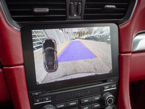 Used 2018 Porsche 911 Carrera S image 16